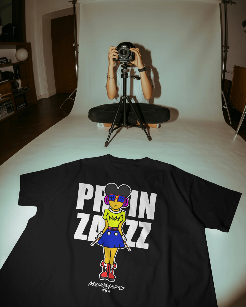 It's Prinzazz Signature Black T-shirt
